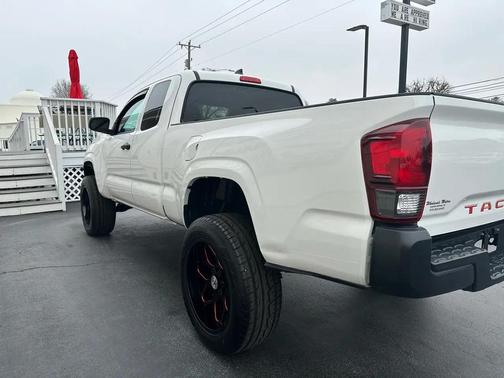 2021 Toyota Tacoma SR5
