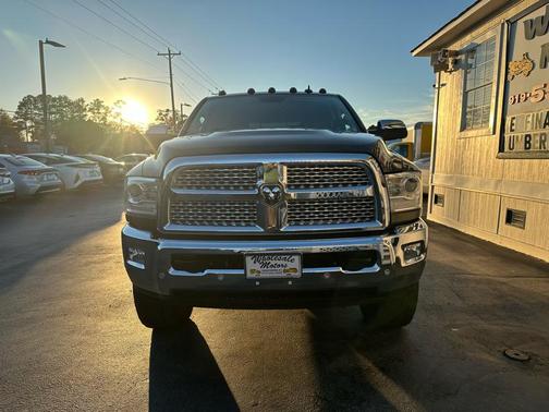 2017 RAM 2500 Laramie Mega Cab 4x4 6'4' Box