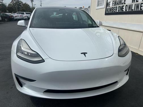 2019 Tesla Model 3 Standard Range Plus