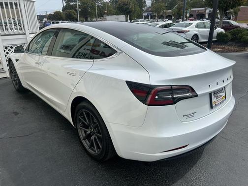 2019 Tesla Model 3 Standard Range Plus
