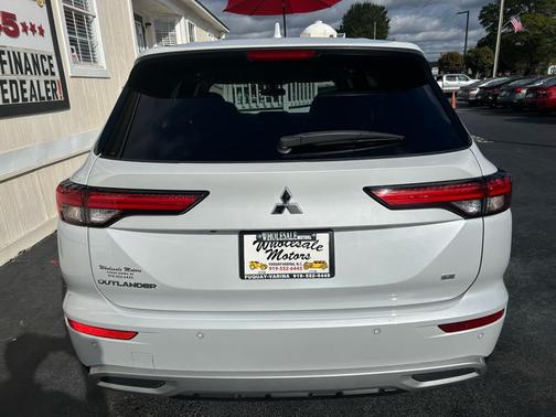 2023 Mitsubishi Outlander SE 2.5 2WD