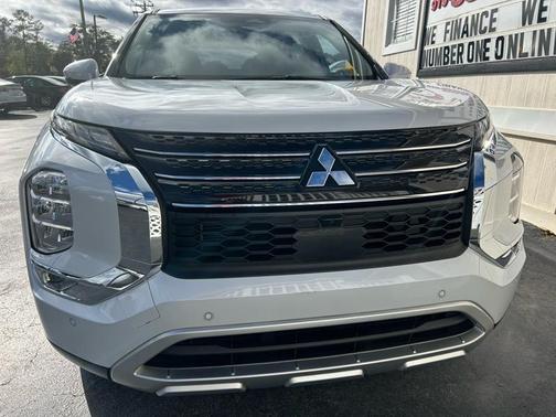 2023 Mitsubishi Outlander SE 2.5 2WD