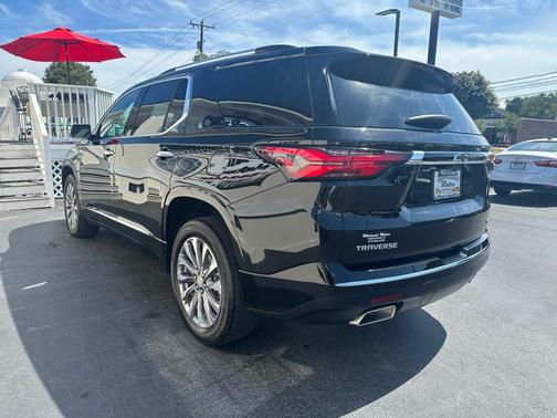 2022 Chevrolet Traverse Premier
