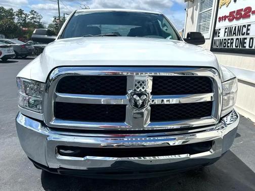 2017 RAM 3500 Tradesman Crew Cab 4x4 6'4' Box