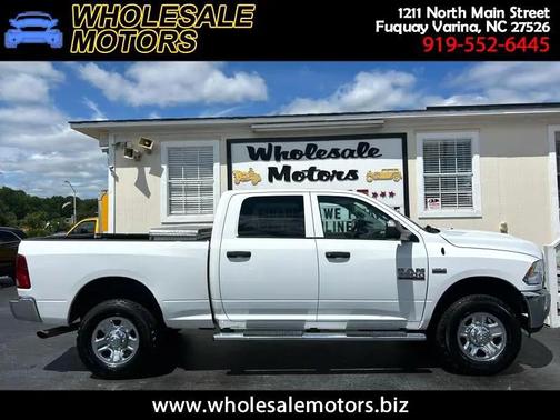 2017 RAM 3500 Tradesman Crew Cab 4x4 6'4' Box