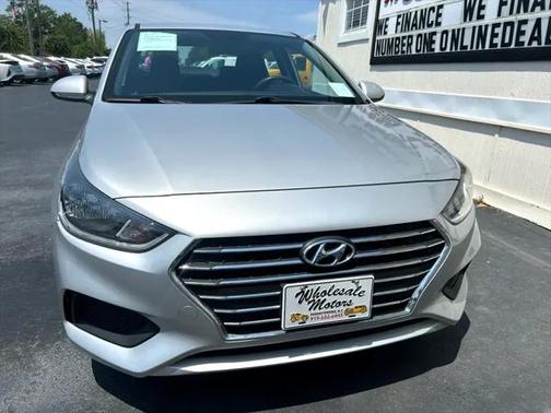 2019 Hyundai Accent SE