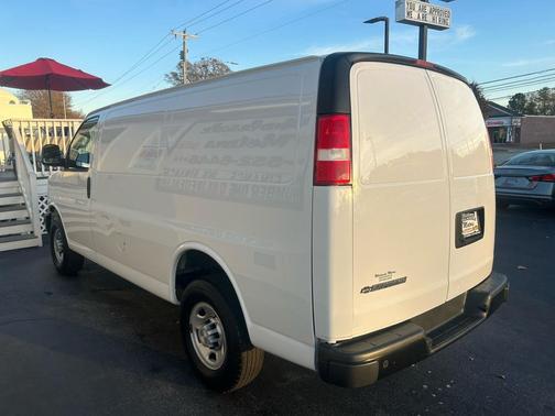 2021 Chevrolet Express 2500 RWD 2500 Regular Wheelbase WT