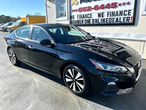 2022 Nissan Altima 2.5 SV