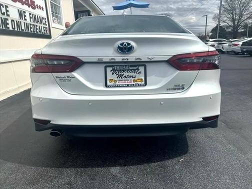 2021 Toyota Camry Hybrid XLE