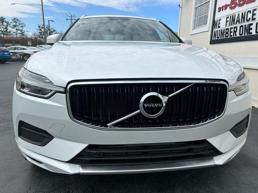 2019 Volvo XC60 T5 Momentum
