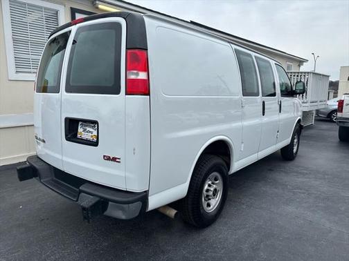 2022 GMC Savana 2500 Work Van