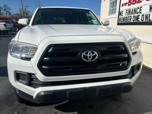 2017 Toyota Tacoma SR5
