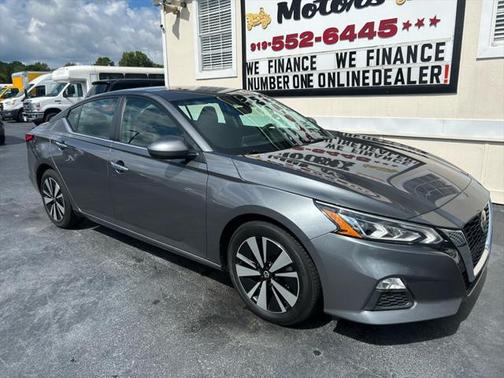 2021 Nissan Altima 2.5 SV