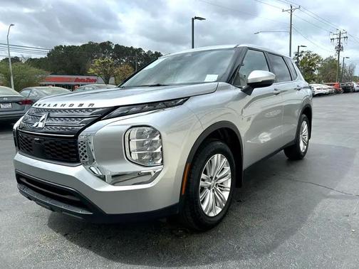 2023 Mitsubishi Outlander ES 2.5 2WD