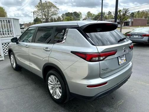 2023 Mitsubishi Outlander ES 2.5 2WD