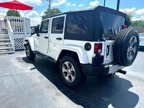 2017 Jeep Wrangler Unlimited Sahara