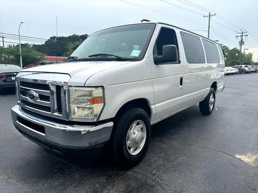 2008 Ford E350 Super Duty XL Wagon
