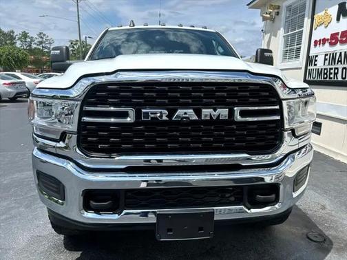 2023 RAM 2500 Tradesman Crew Cab 4x4 6'4' Box