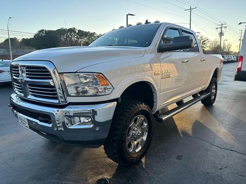 2017 RAM 2500 Big Horn Crew Cab 4x4 6'4' Box