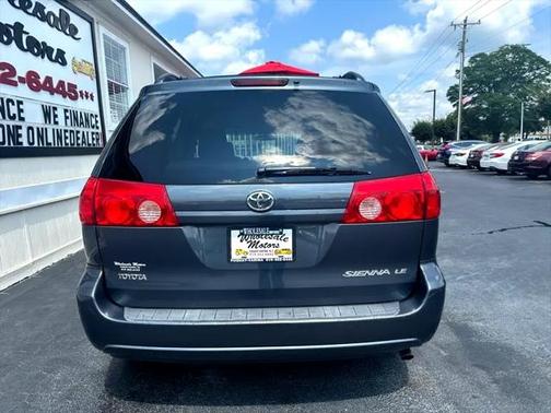 2010 Toyota Sienna CE