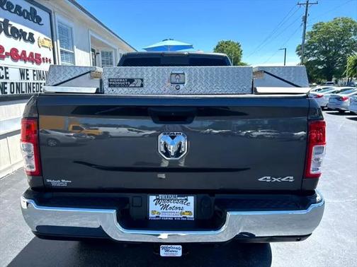2021 RAM 2500 Tradesman Crew Cab 4x4 6'4' Box