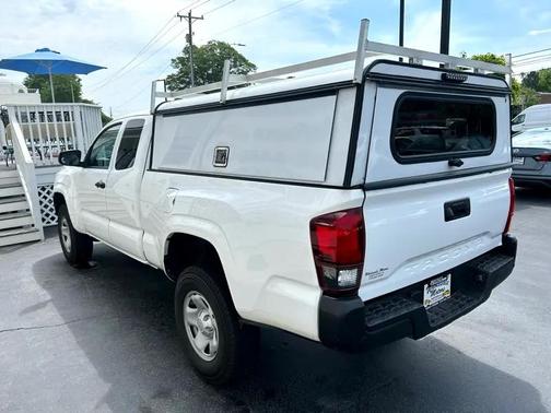 2019 Toyota Tacoma SR