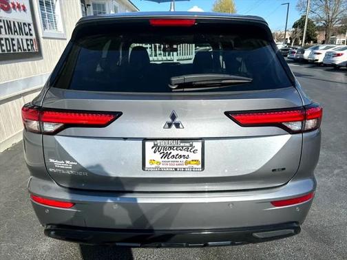 2023 Mitsubishi Outlander SE Black Edition 2WD