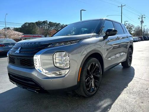 2023 Mitsubishi Outlander SE Black Edition 2WD