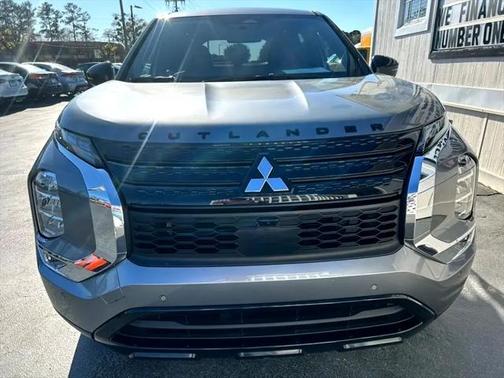 2023 Mitsubishi Outlander SE Black Edition 2WD