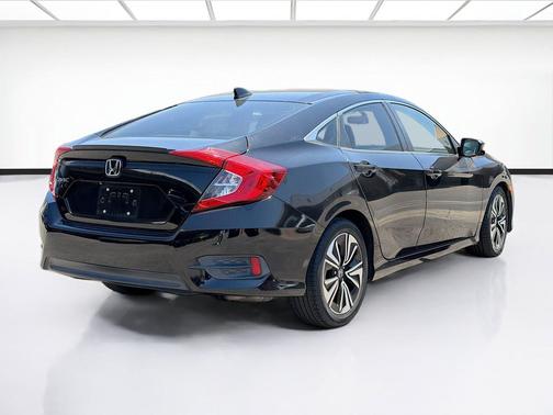 Crystal Black Pearl 2018 Honda Civic EX-T