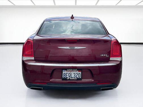 Velvet Red Pearlcoat 2017 Chrysler 300C Base