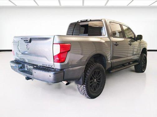 Gun Metallic 2018 Nissan Titan SV