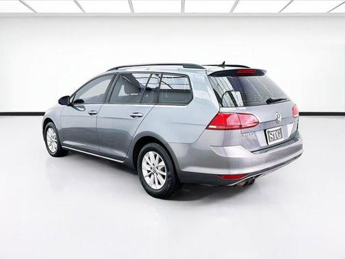 2015 Volkswagen Golf SportWagen TSI S 4-Door