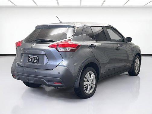 2020 Nissan Kicks S