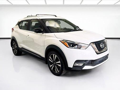 2019 Nissan Kicks SR