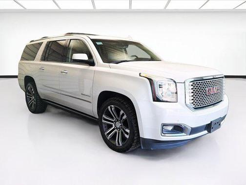 White Frost Tricoat 2017 GMC Yukon XL Denali
