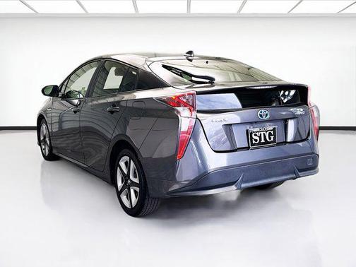 2016 Toyota Prius Four Touring