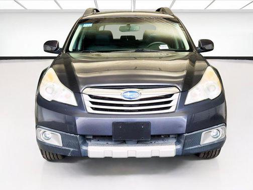 Graphite Gray Metallic 2010 Subaru Outback 3.6 R Limited