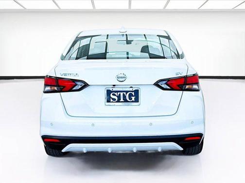 2022 Nissan Versa 1.6 SV