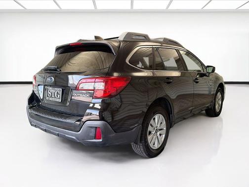 Crystal Black Silica 2019 Subaru Outback 2.5i Premium