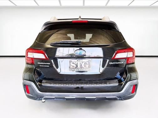 Crystal Black Silica 2019 Subaru Outback 2.5i Premium