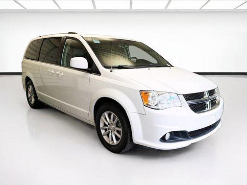 White Knuckle Clearcoat 2018 Dodge Grand Caravan SXT