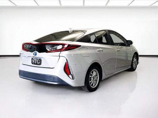 2021 Toyota Prius Prime LE
