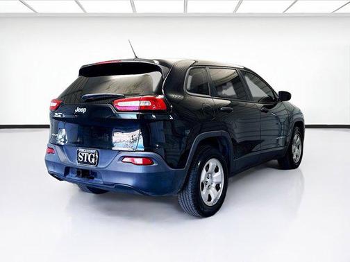 2017 Jeep Cherokee Sport