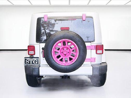 2012 Jeep Wrangler Unlimited Sahara