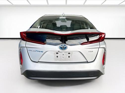 Classic Silver Metallic 2022 Toyota Prius Prime XLE