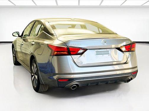 2020 Nissan Altima 2.5 SV