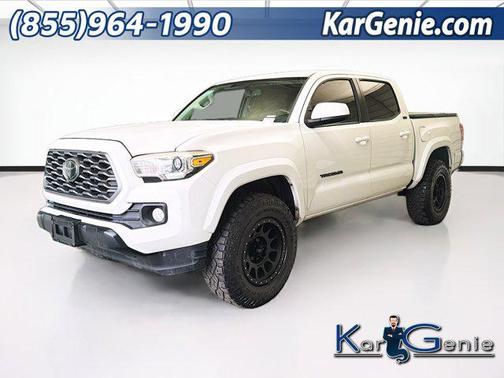 Super White 2017 Toyota Tacoma SR5
