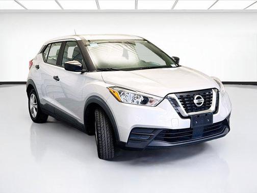 2020 Nissan Kicks S