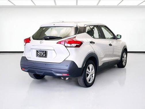 2020 Nissan Kicks S